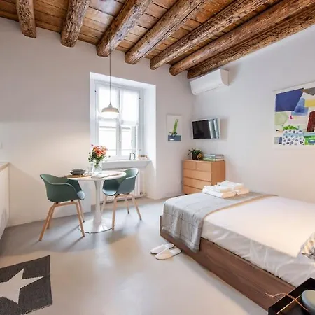 Design A Porta Venezia - Le Di Daniela Apartmán *